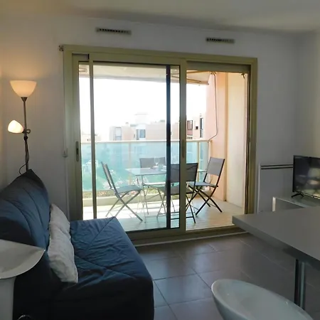Cozy T2 Blue Beach With Parking And Pool