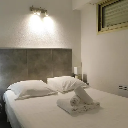Cozy T2 Blue Beach With Parking And Pool Antibes
